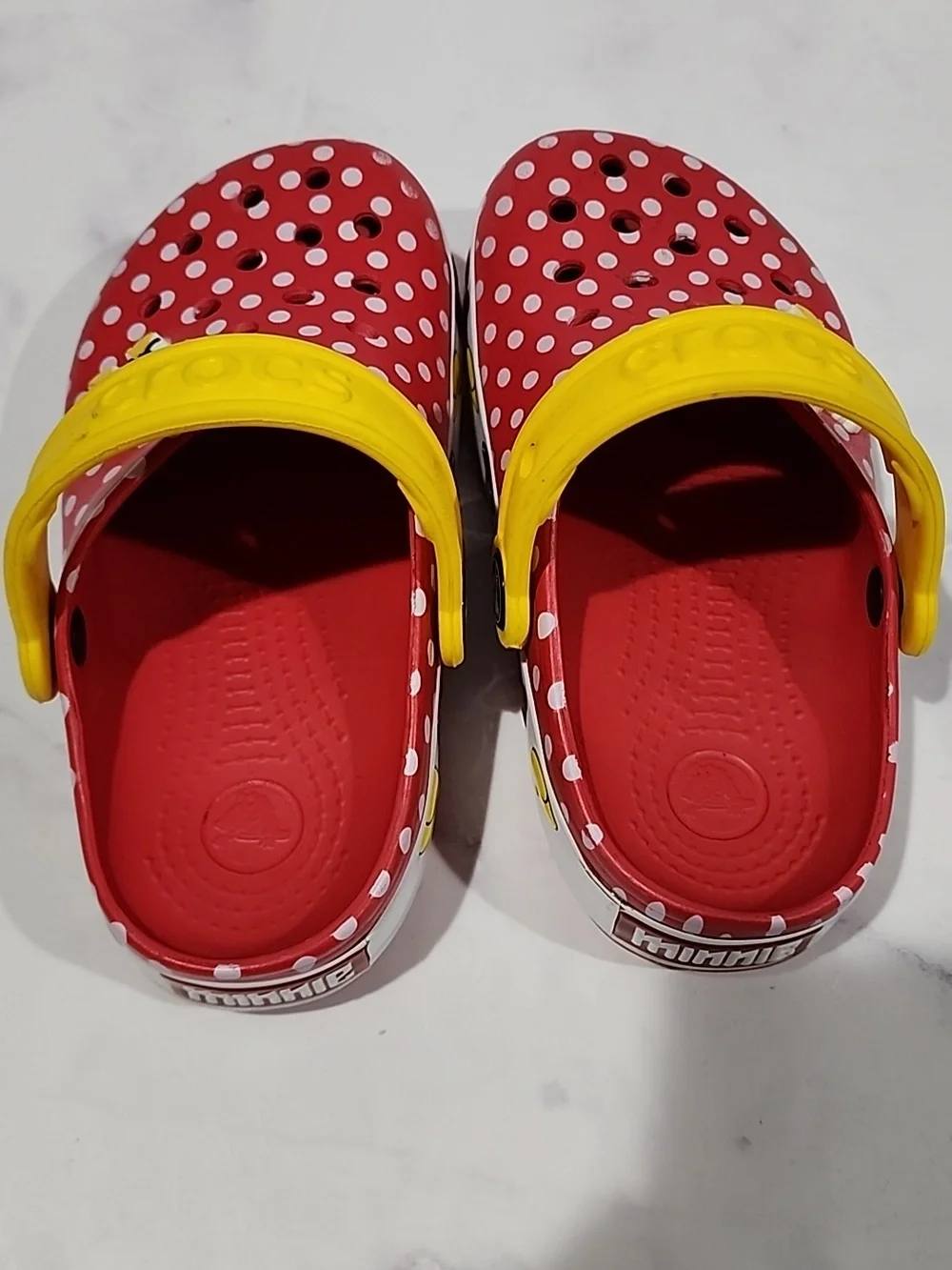 CROCS these vibrant